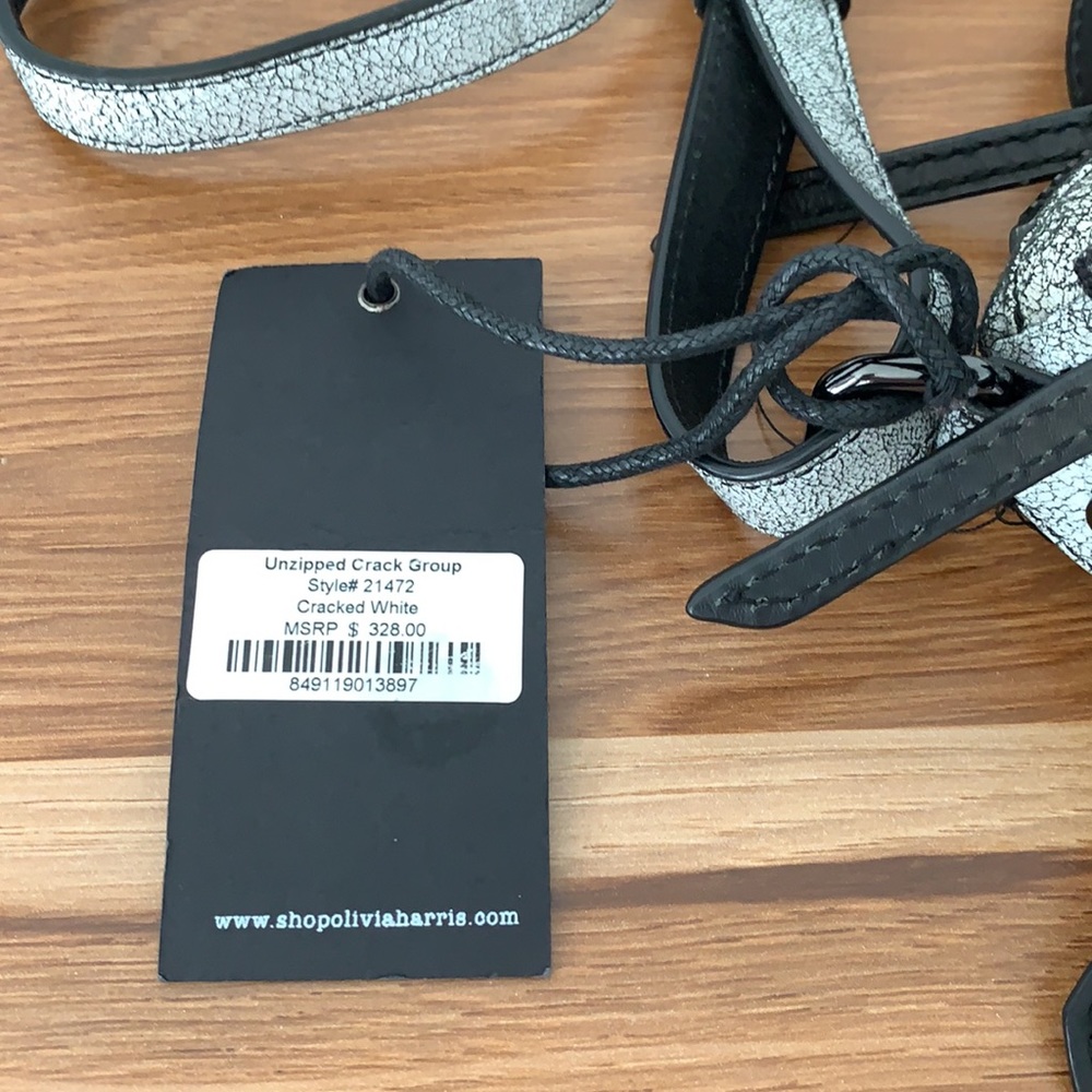 Olivia Harris Camera Crossbody Bag NWT - Picture 5 of 5